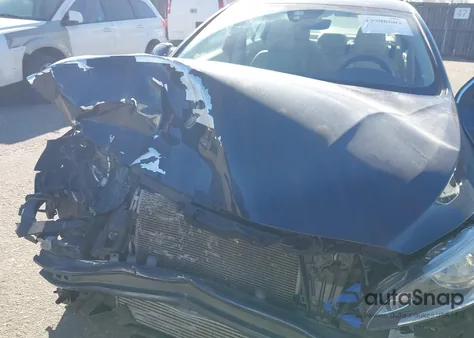 2015 Volvo S60 T5 Premier z USA, uszkodzony, nr VIN YV140MFK4F1355767